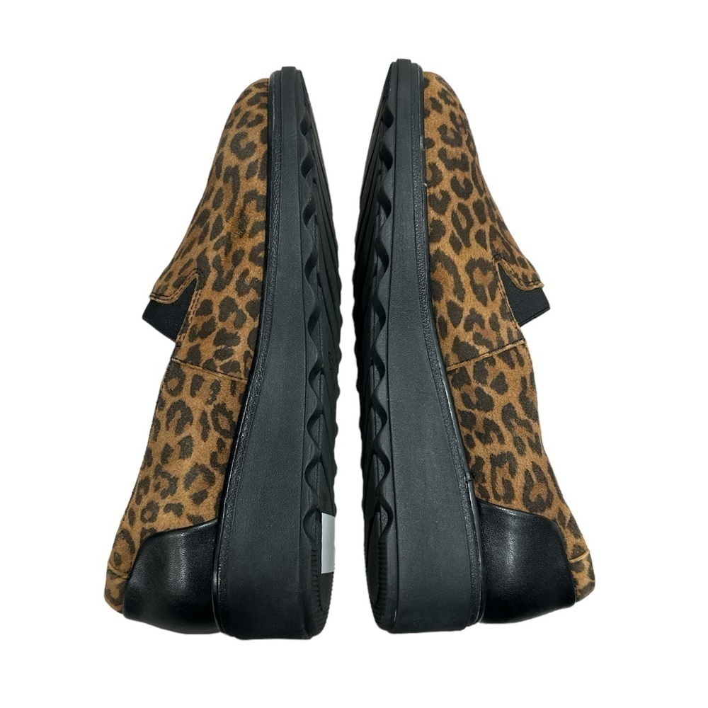 Clarks Sharon Dolly Leopard Print Suede Loafers Size: 8W - Picture 5 of 8